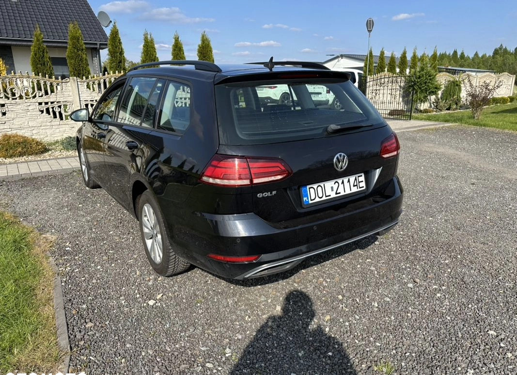 Volkswagen Golf cena 49900 przebieg: 130000, rok produkcji 2018 z Złotów małe 121